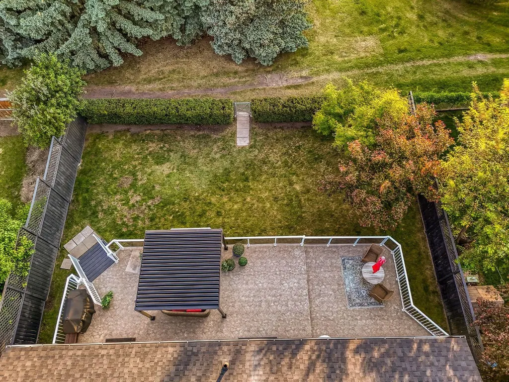 5011 Viceroy Drive NW Calgary AB T3A 0V2