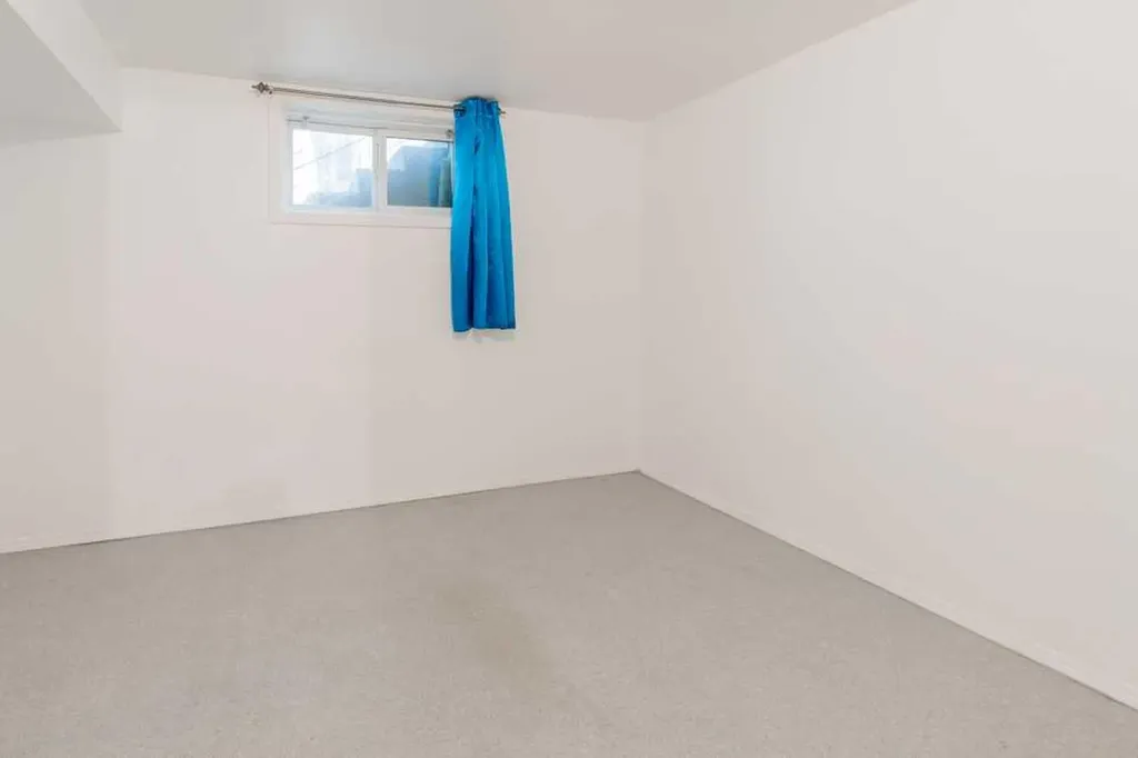 1118 12b Street S Lethbridge AB T1K 1S2