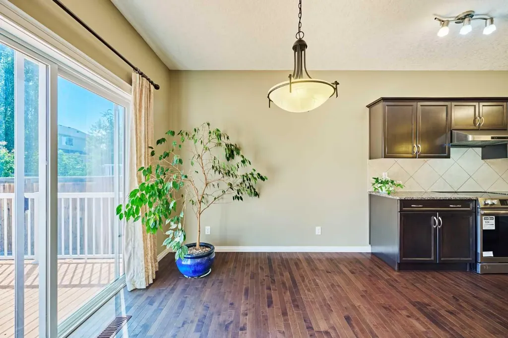 15 Silverado Saddle Court SW Calgary AB T2X 0H9