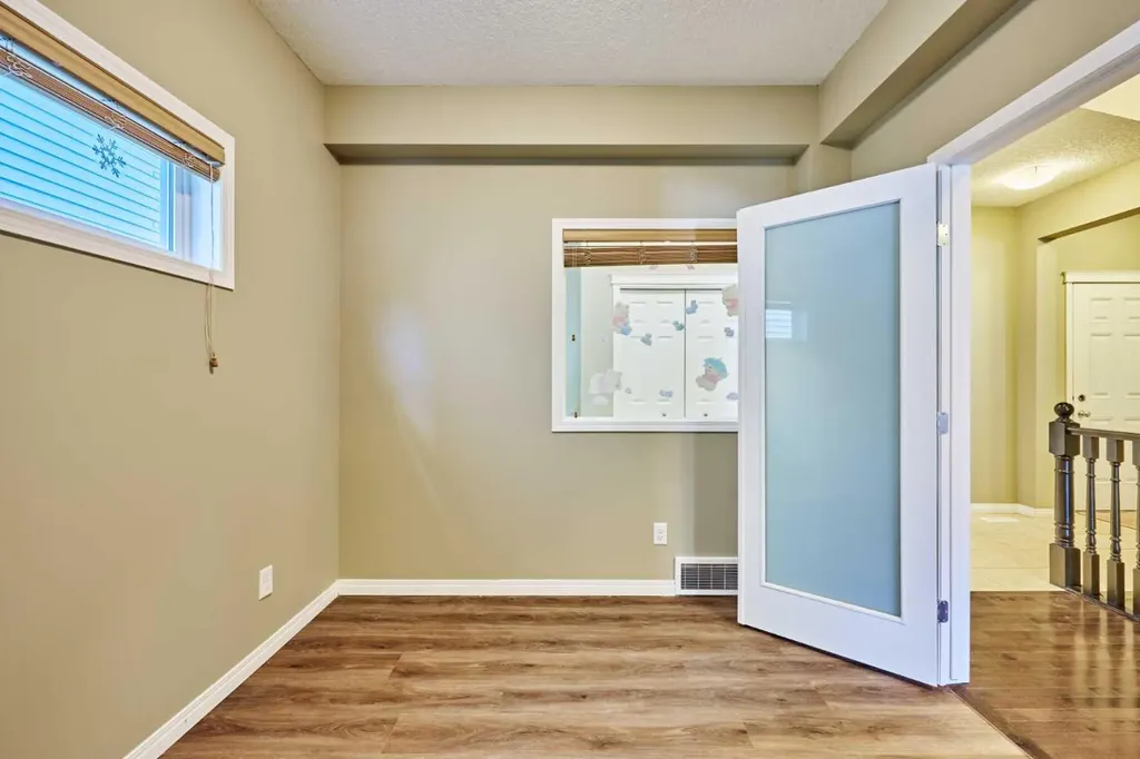 15 Silverado Saddle Court SW Calgary AB T2X 0H9