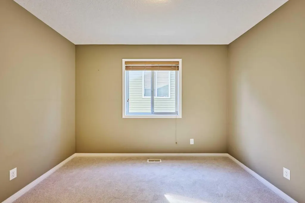 15 Silverado Saddle Court SW Calgary AB T2X 0H9