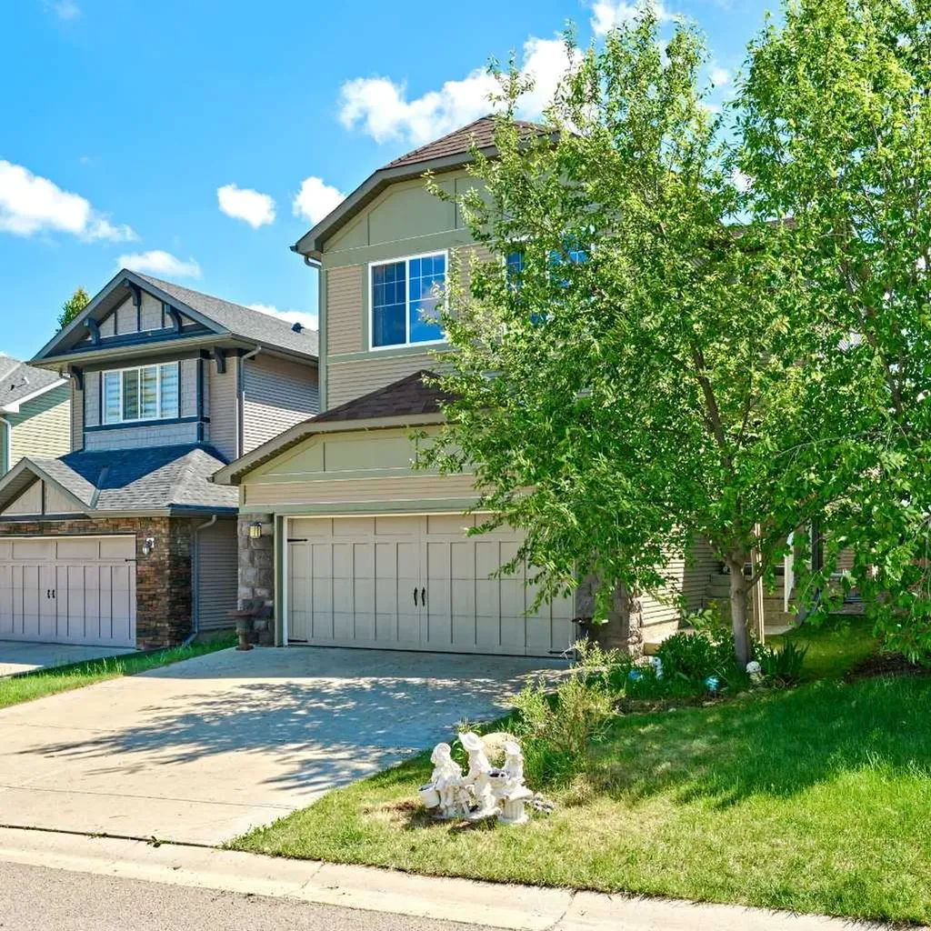 15 Silverado Saddle Court SW Calgary AB T2X 0H9