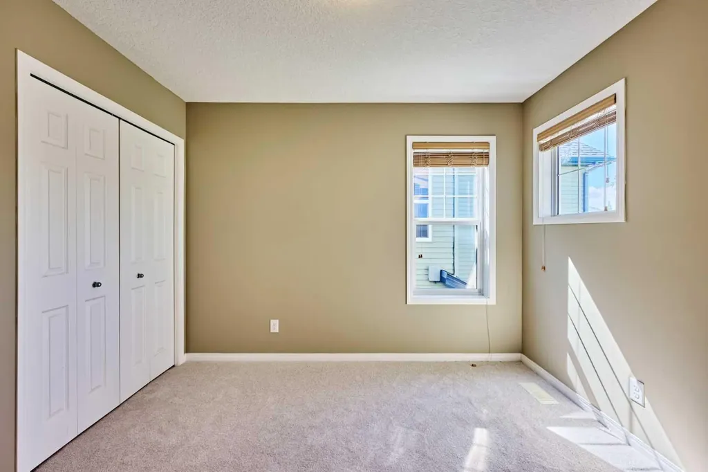 15 Silverado Saddle Court SW Calgary AB T2X 0H9