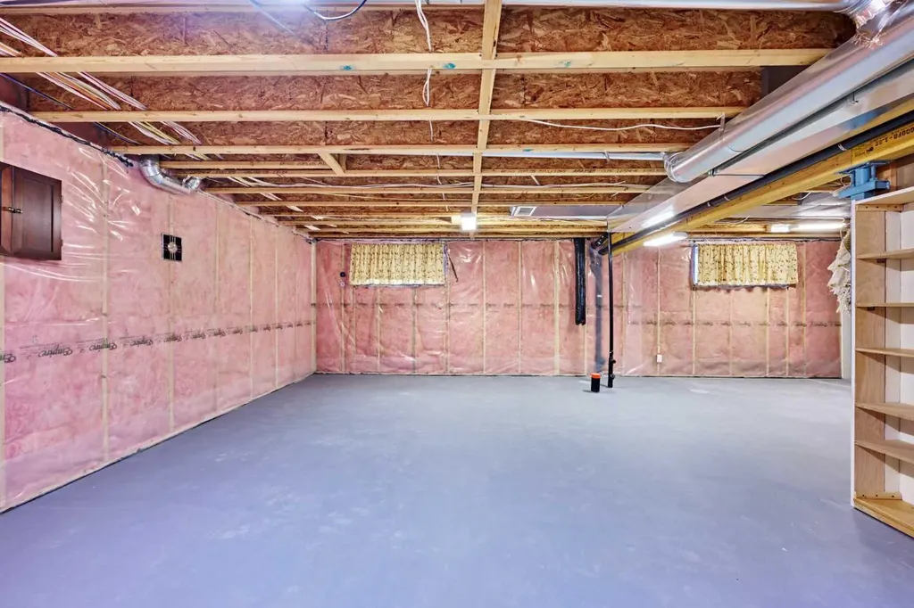 15 Silverado Saddle Court SW Calgary AB T2X 0H9