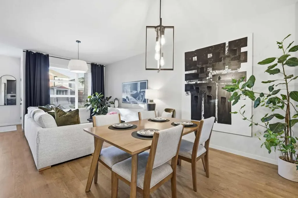 292 Wolf Creek Manor SE Calgary AB T2X 4V4