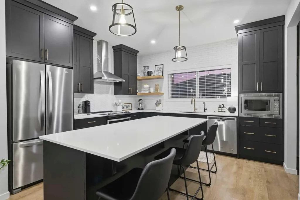 292 Wolf Creek Manor SE Calgary AB T2X 4V4