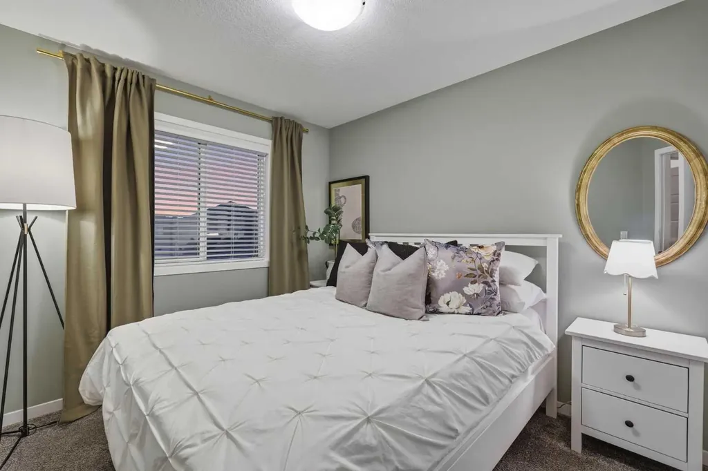 292 Wolf Creek Manor SE Calgary AB T2X 4V4