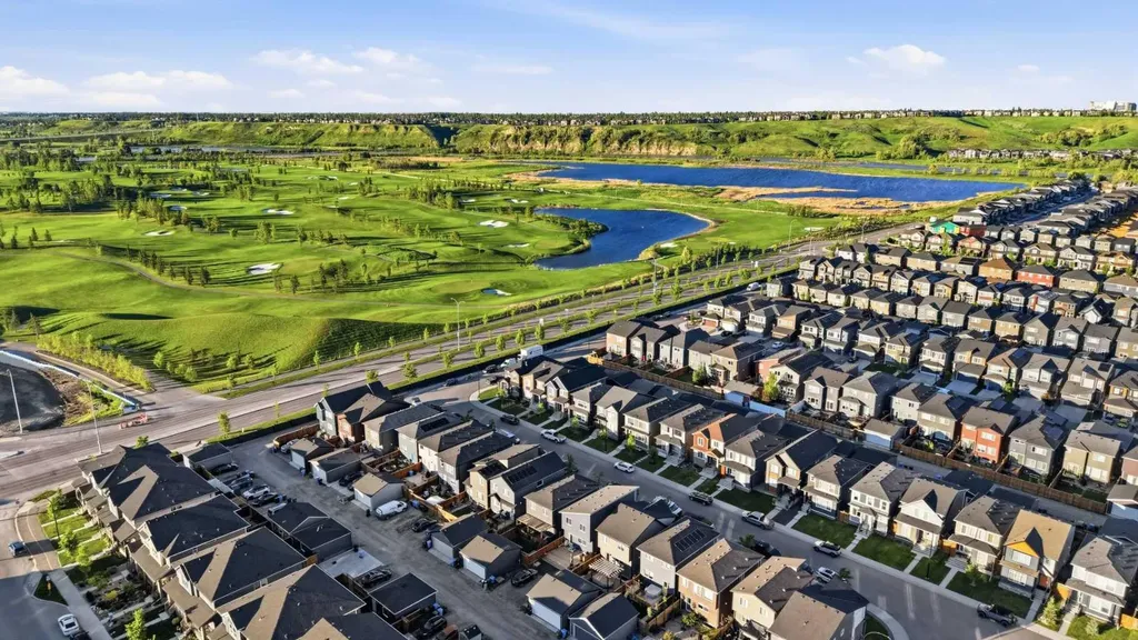 292 Wolf Creek Manor SE Calgary AB T2X 4V4