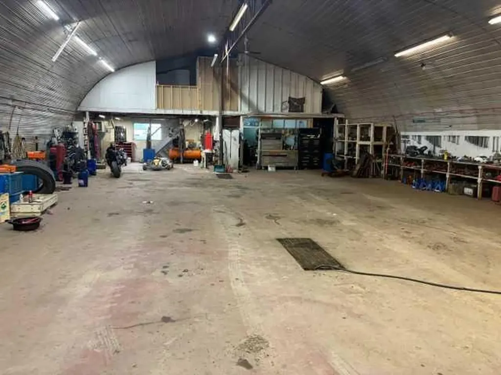 3908 42 Avenue Whitecourt AB T7S 1N8