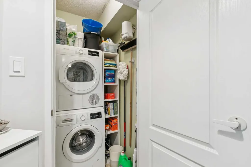 1328 13 Avenue SW Calgary AB T3C 0T3