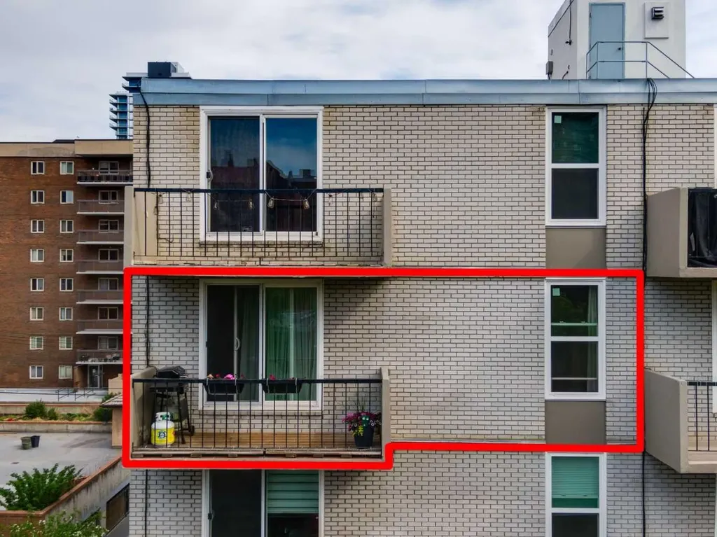 1328 13 Avenue SW Calgary AB T3C 0T3