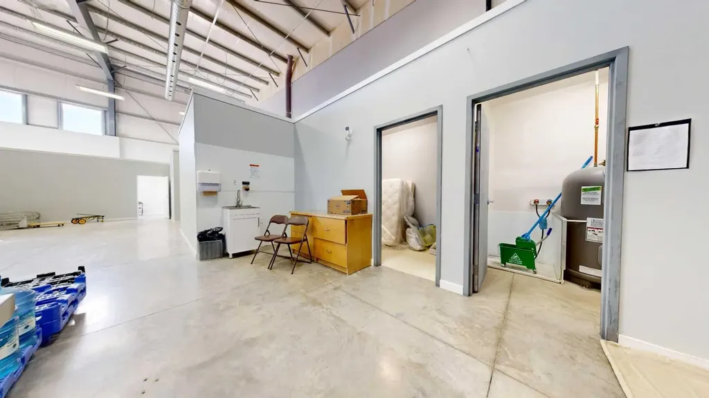 3493 6 Avenue N Lethbridge AB T1H5C1