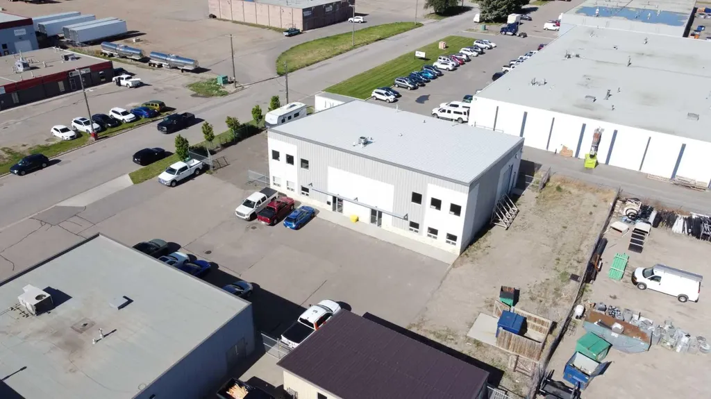 3493 6 Avenue N Lethbridge AB T1H5C1