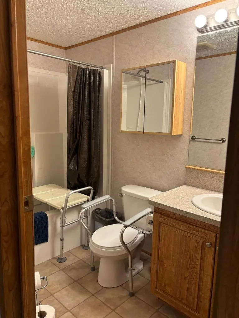 266 N 2 Street W Magrath AB T0K 1J0
