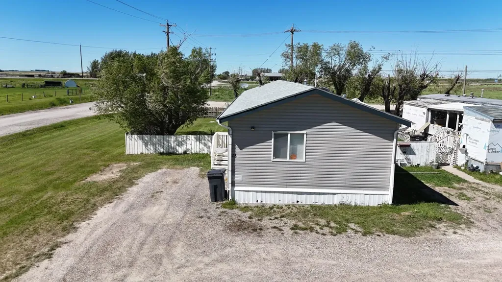 266 N 2 Street W Magrath AB T0K 1J0