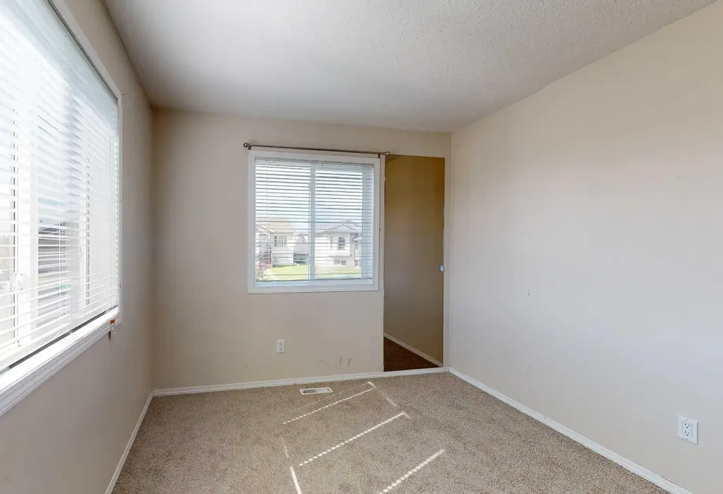 10761 73 Avenue Grande Prairie AB T8W 2T5
