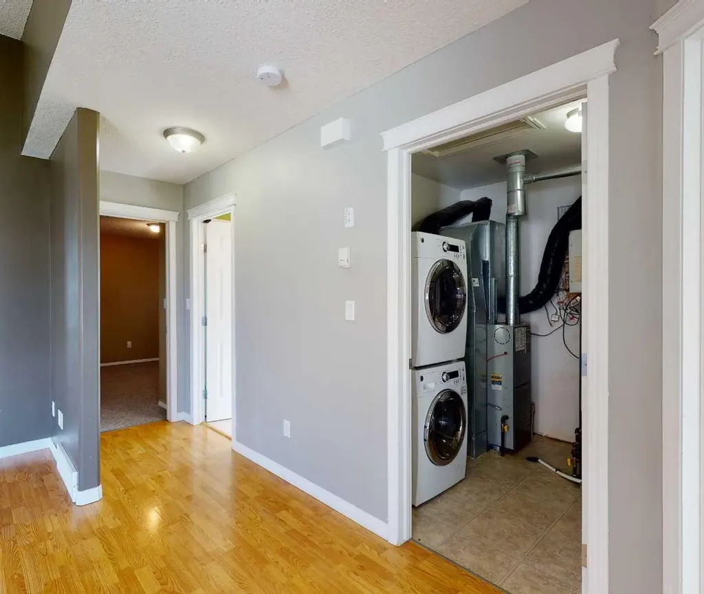10761 73 Avenue Grande Prairie AB T8W 2T5