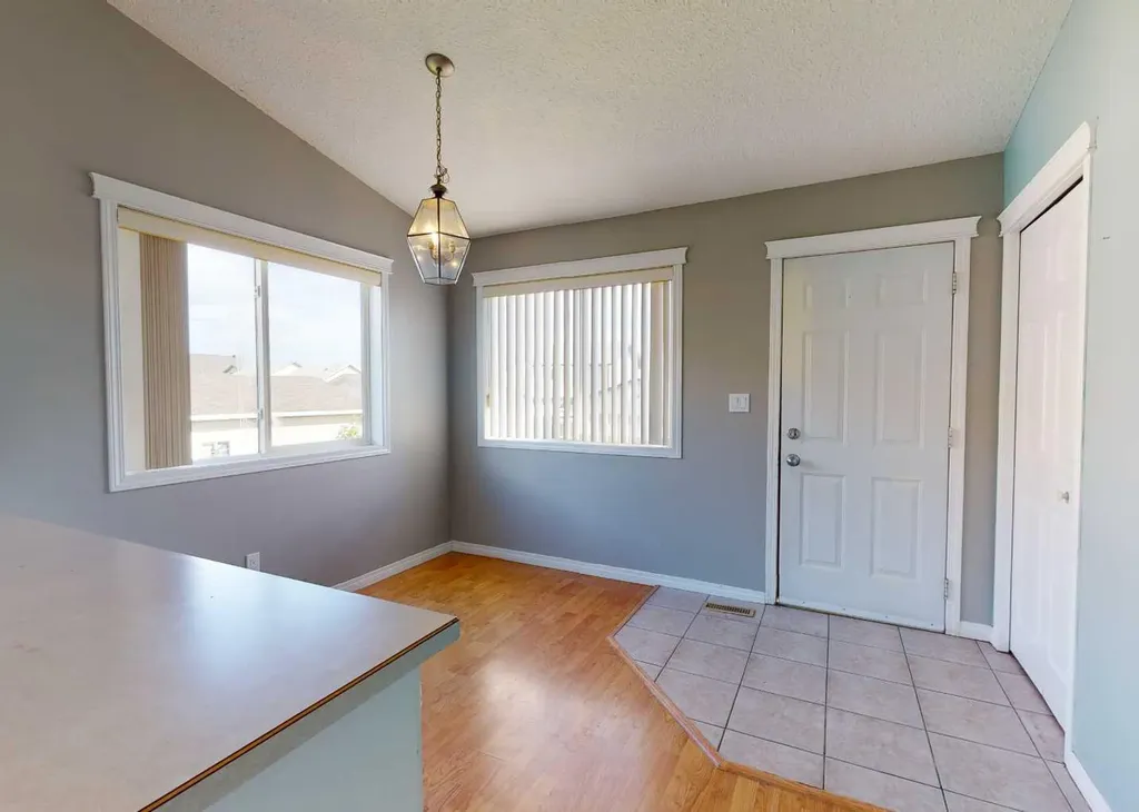 10761 73 Avenue Grande Prairie AB T8W 2T5