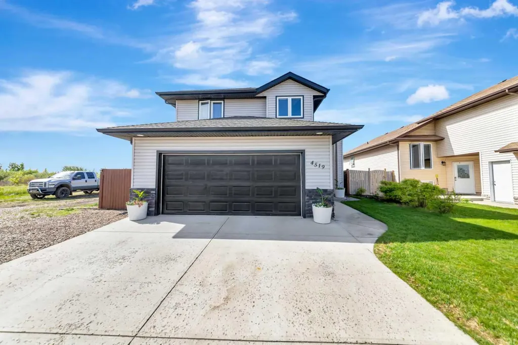 4519 24 Street Lloydminster AB S9V 0Z5