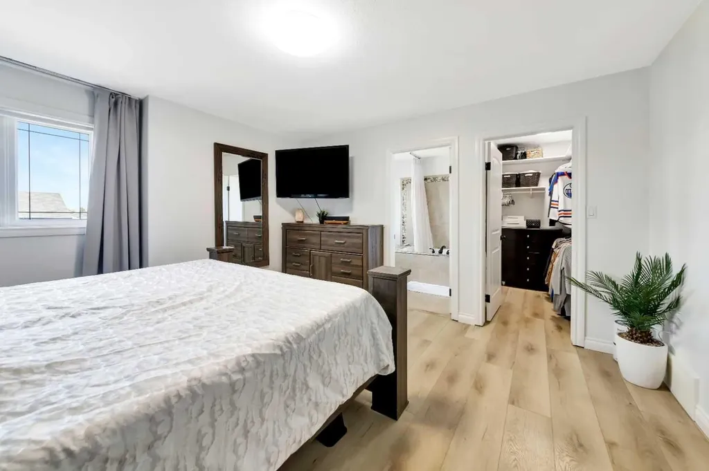 4519 24 Street Lloydminster SK S9V 0Z5