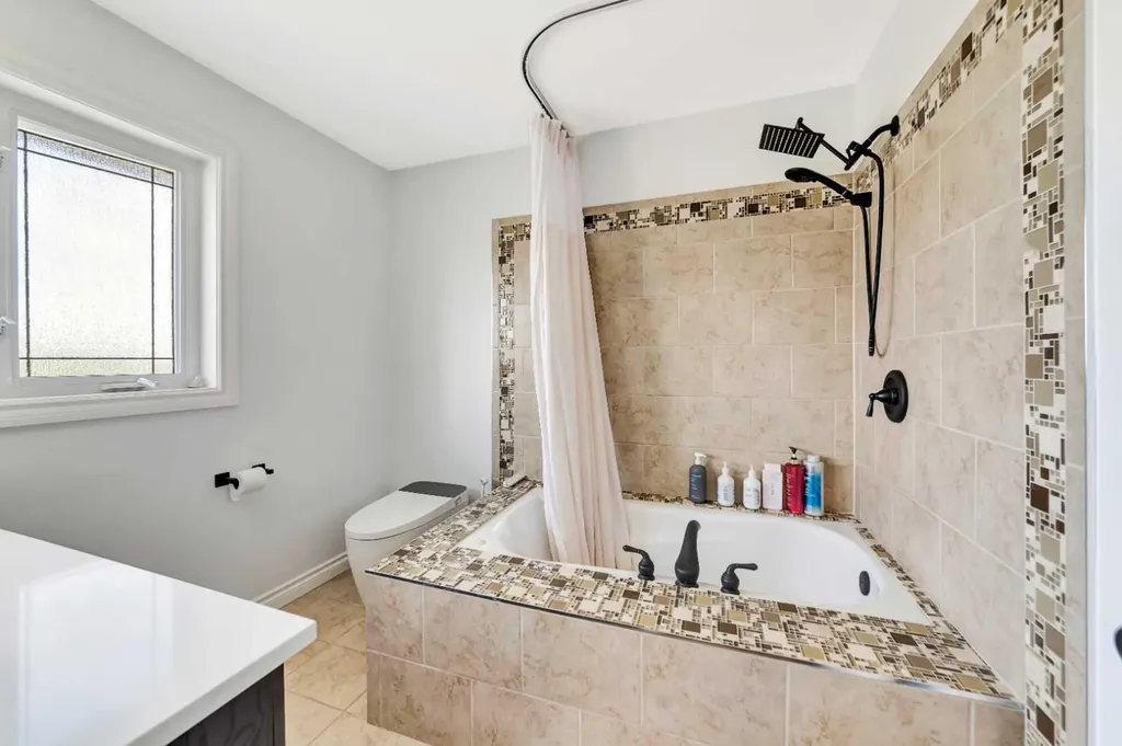 4519 24 Street Lloydminster AB S9V 0Z5
