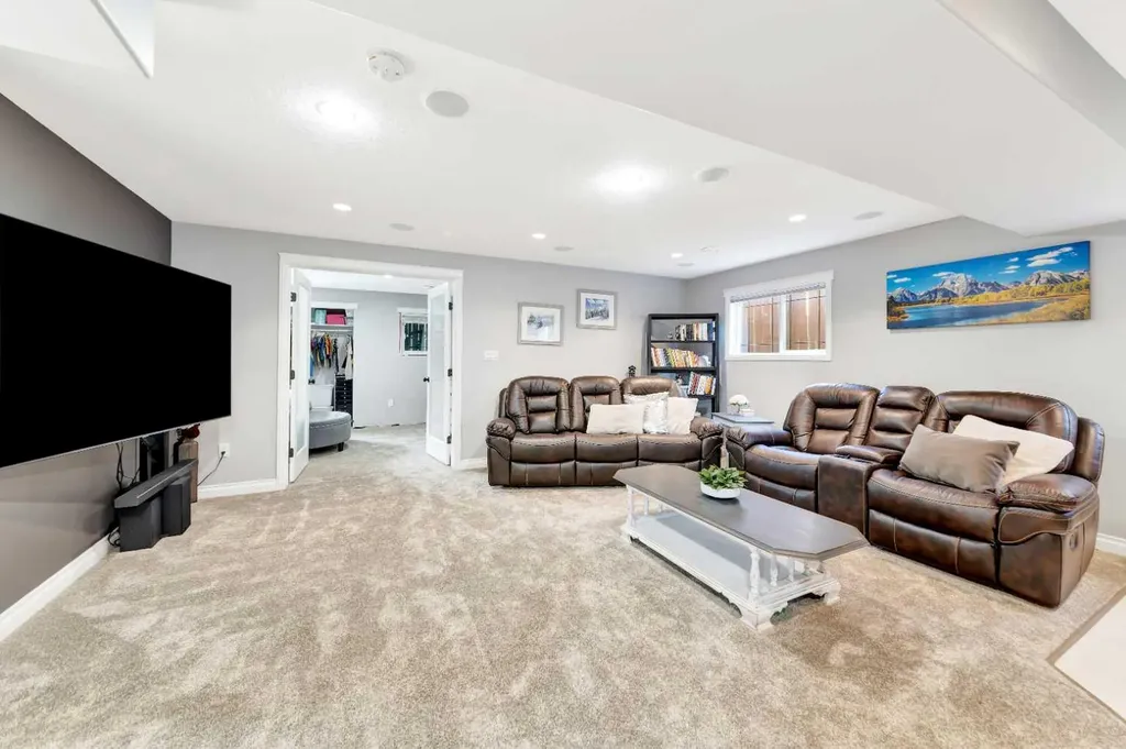 4519 24 Street Lloydminster SK S9V 0Z5