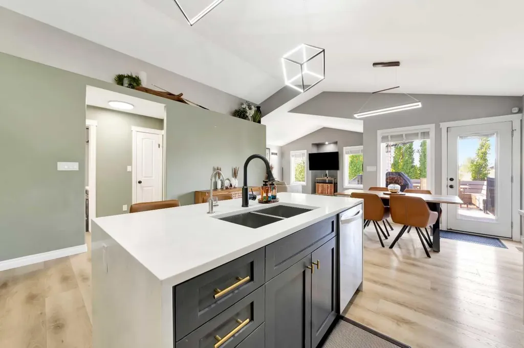 4519 24 Street Lloydminster SK S9V 0Z5