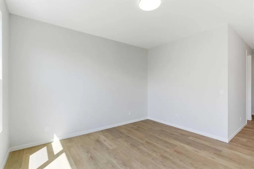 53 Snowberry Common SE Calgary AB T3M 4H4