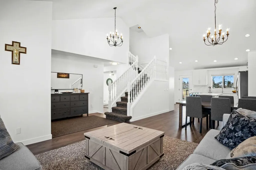 6005 Ash Street Olds AB T4H 1K8
