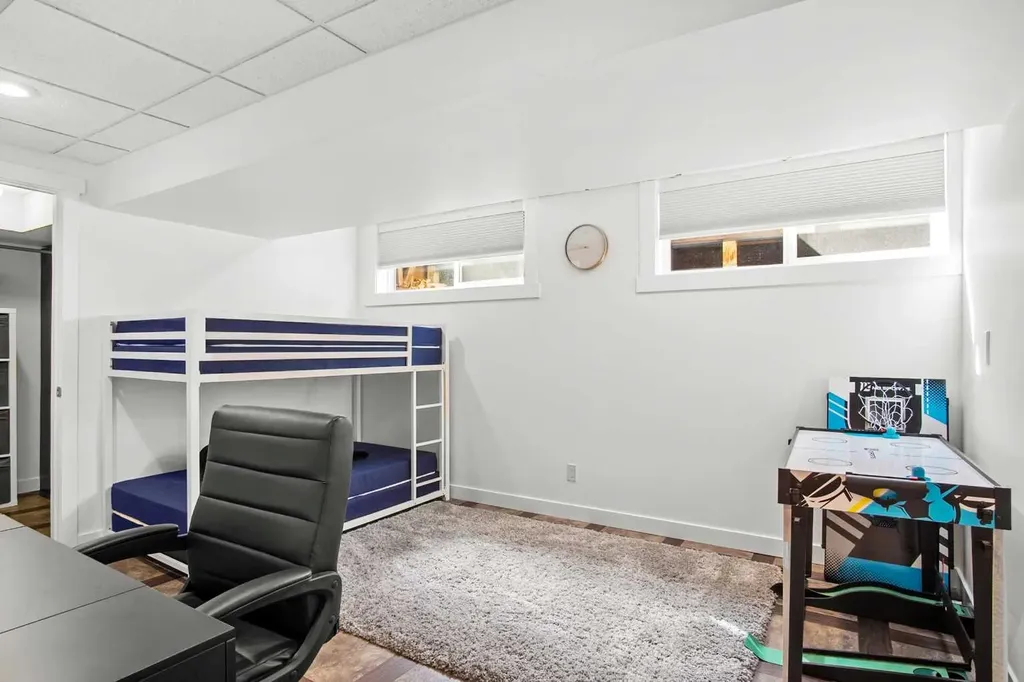6005 Ash Street Olds AB T4H 1K8