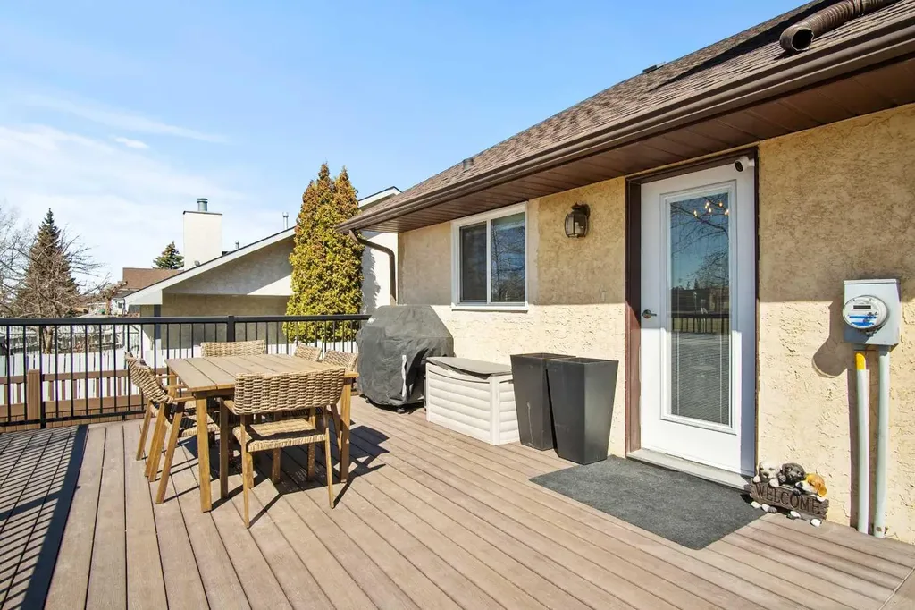 6005 Ash Street Olds AB T4H 1K8