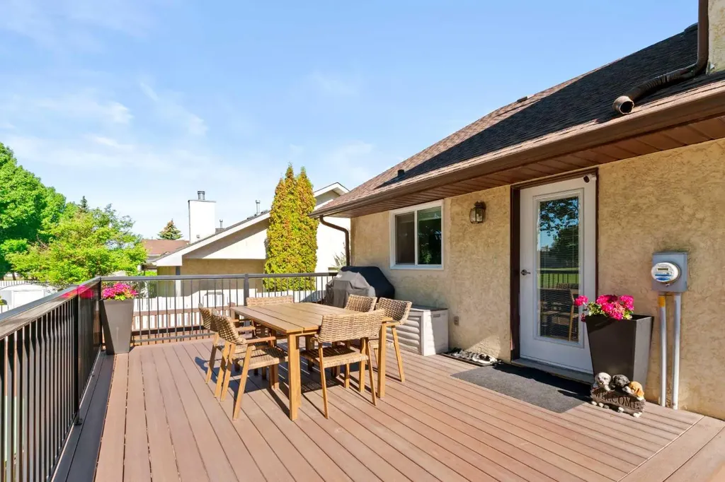 6005 Ash Street Olds AB T4H 1K8