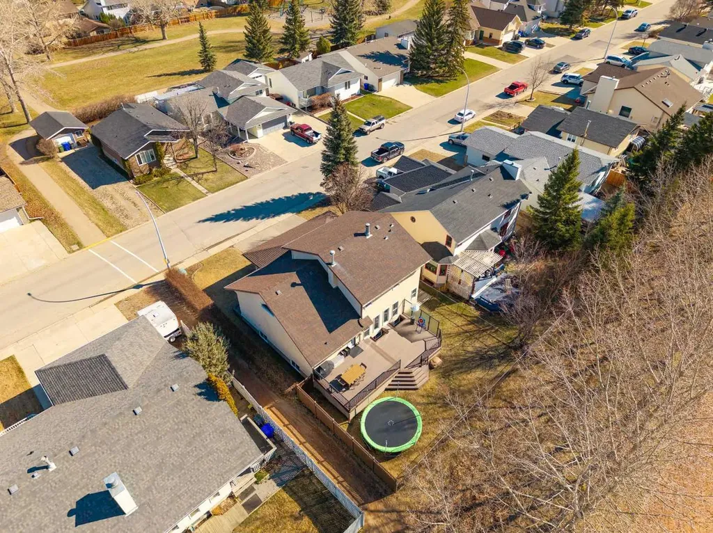 6005 Ash Street Olds AB T4H 1K8