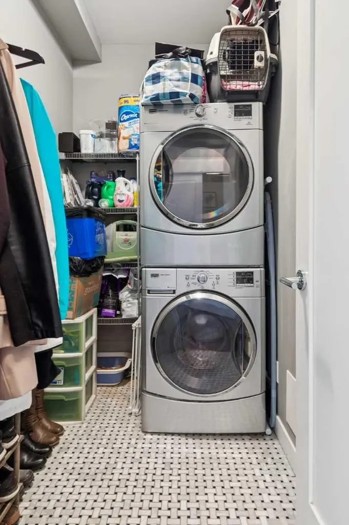 119 19 Street NW Calgary AB T2N2S7