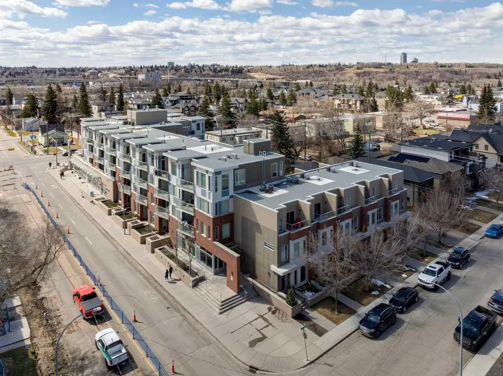 119 19 Street NW Calgary AB T2N2S7