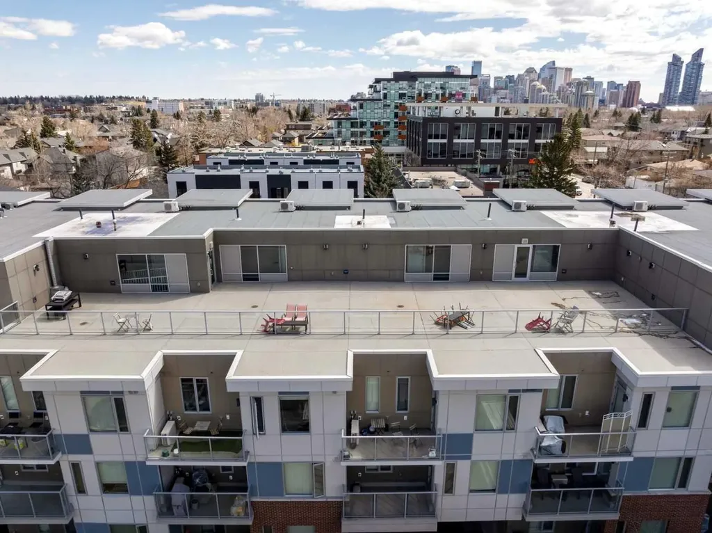 119 19 Street NW Calgary AB T2N2S7