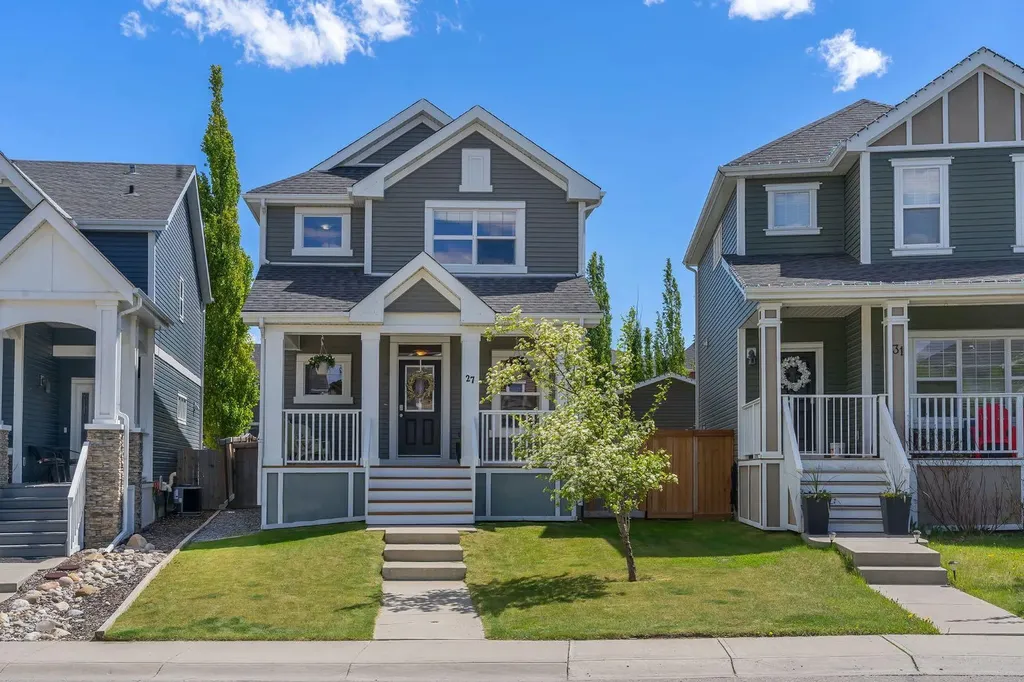 27 River Heights Crescent Cochrane AB T4C 0J3