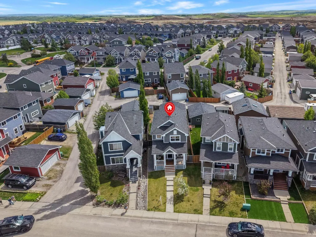 27 River Heights Crescent Cochrane AB T4C 0J3