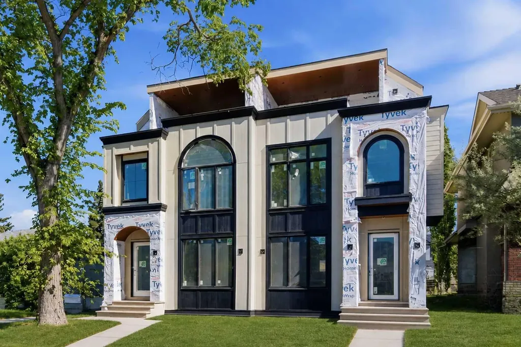 2716 3 Avenue NW Calgary AB T2N 0L7