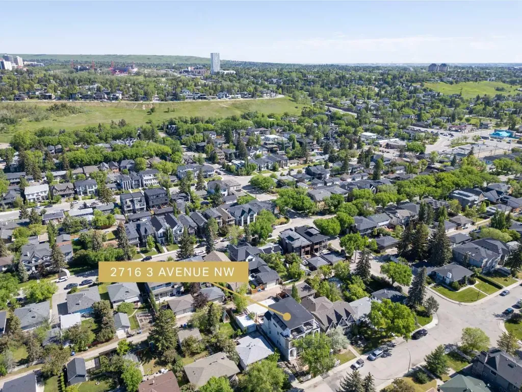 2716 3 Avenue NW Calgary AB T2N 0L7