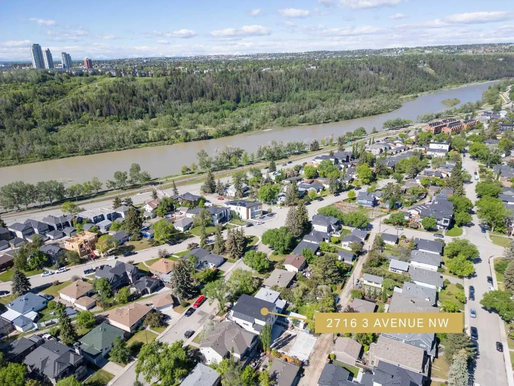 2716 3 Avenue NW Calgary AB T2N 0L7
