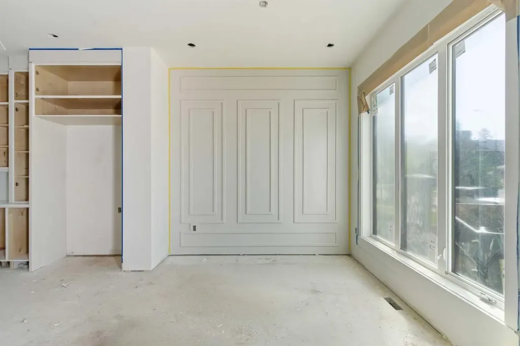 2716 3 Avenue NW Calgary AB T2N 0L7