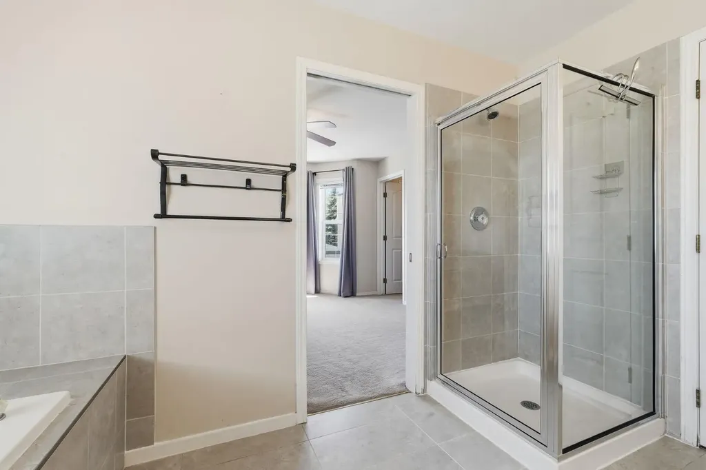 1925 35 Street SW Calgary AB T3E 2X4