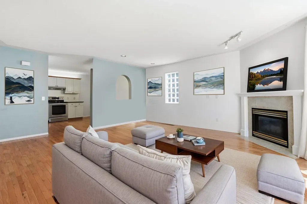 1925 35 Street SW Calgary AB T3E 2X4