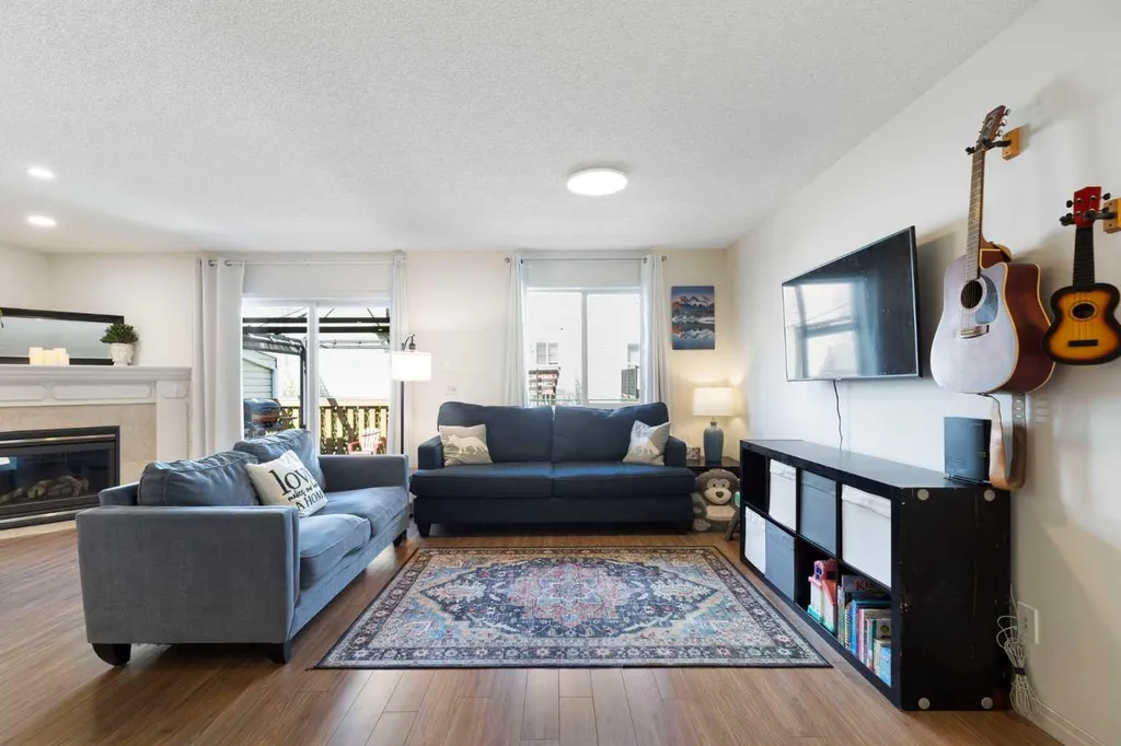 117 Bow Ridge Drive Cochrane AB T4C 2G9