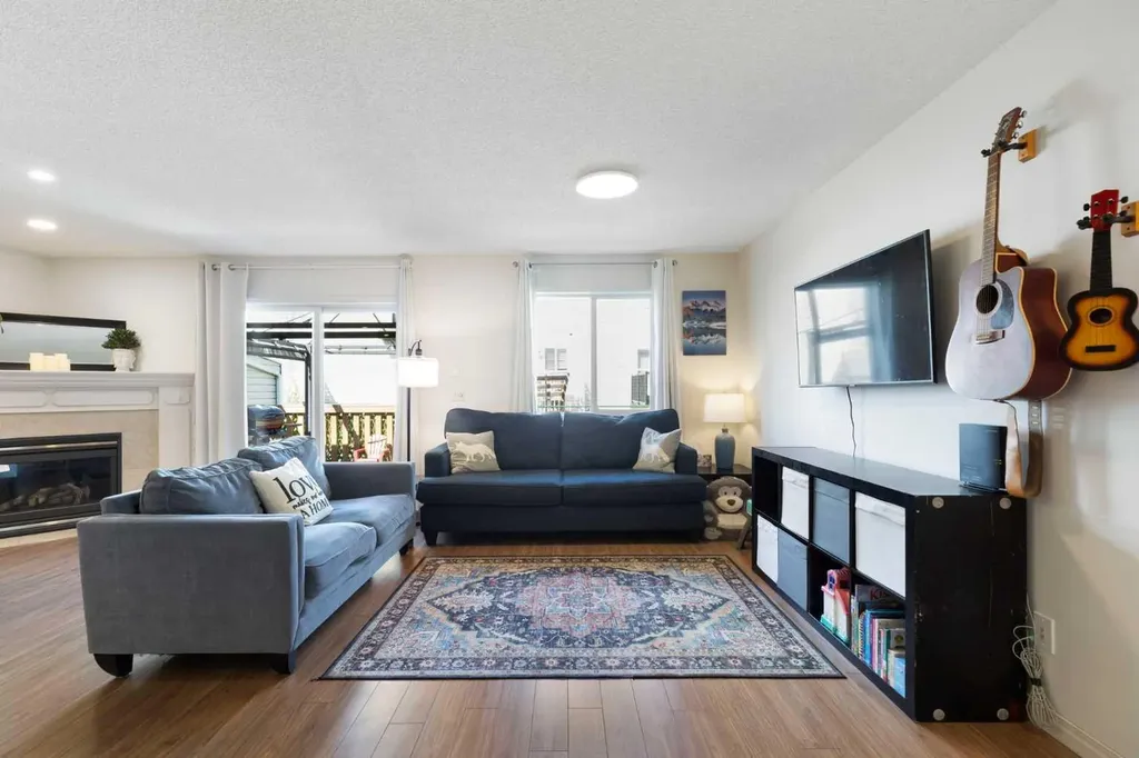 117 Bow Ridge Drive Cochrane AB T4C 2G9