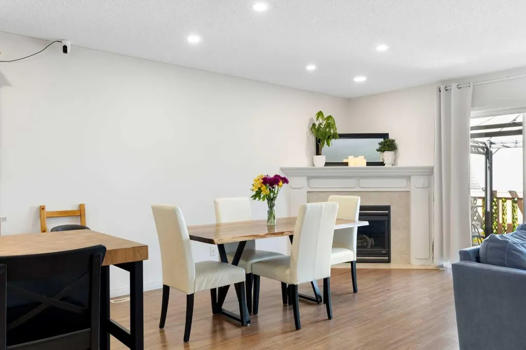 117 Bow Ridge Drive Cochrane AB T4C 2G9