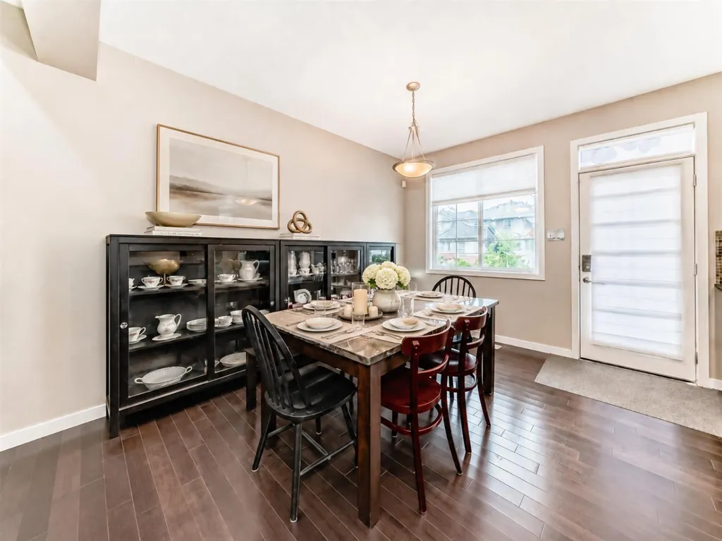 109 New Brighton Park SE Calgary AB T2Z 1B2