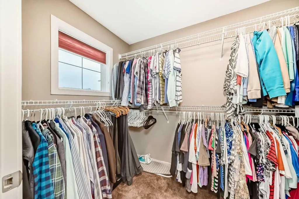 109 New Brighton Park SE Calgary AB T2Z 1B2
