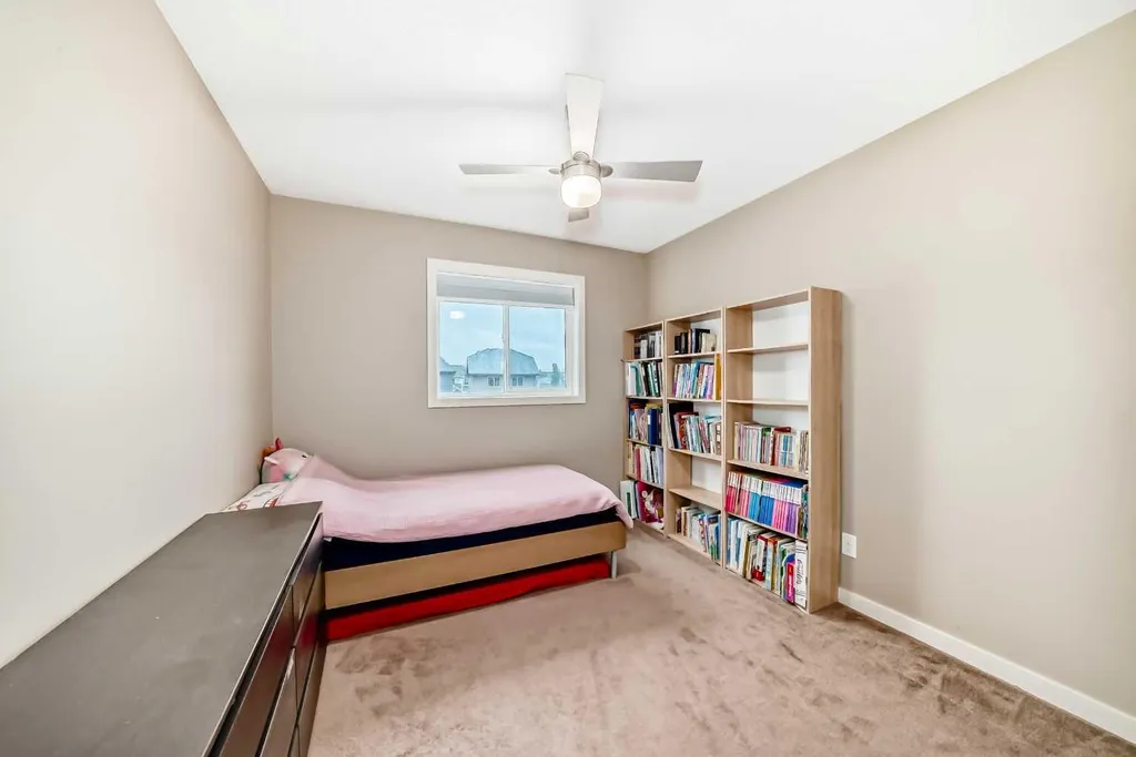 109 New Brighton Park SE Calgary AB T2Z 1B2